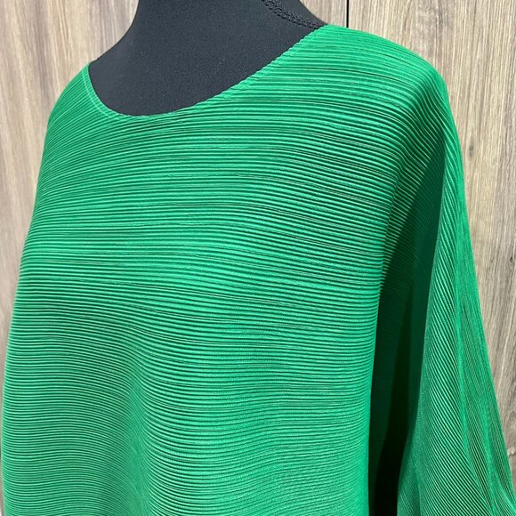 Kate Hewko Glam Sleeve Textured Top - Picture 5 of 10